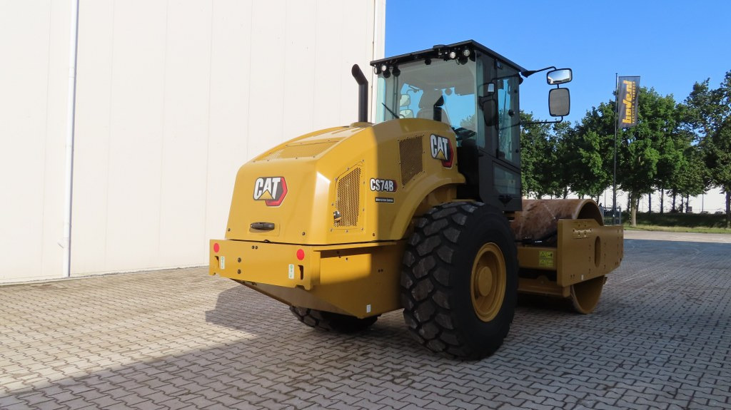 Caterpillar CS74B - Kompaktorius: foto 2 Caterpillar CS74B - Kompaktorius: foto 2