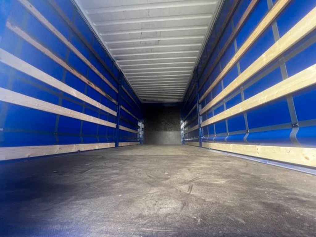 Krone Heck mit Portaltüren - Tentinis kėbulas: foto 5 Krone Heck mit Portaltüren - Tentinis kėbulas: foto 5