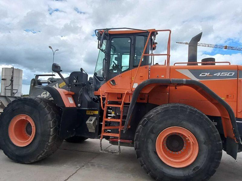 Doosan 450 - Ratinis krautuvas: foto 1 Doosan 450 - Ratinis krautuvas: foto 1