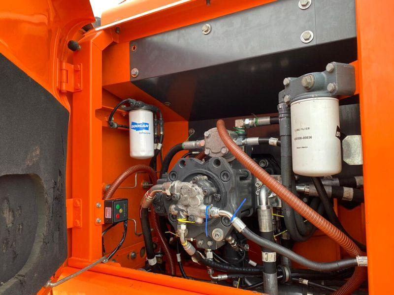 Doosan DX 225 LC - Vikšrinis ekskavatorius: foto 4 Doosan DX 225 LC - Vikšrinis ekskavatorius: foto 4