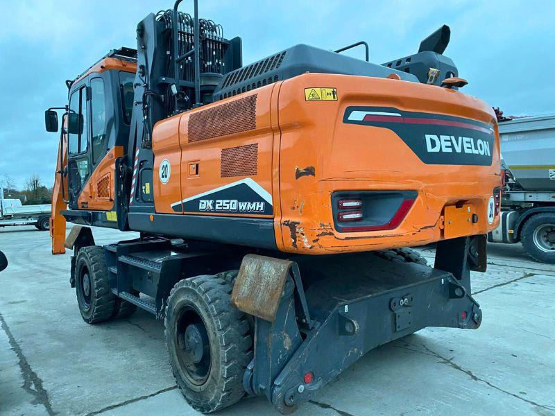 Doosan DX 250 W - Ratinis ekskavatorius: foto 2 Doosan DX 250 W - Ratinis ekskavatorius: foto 2