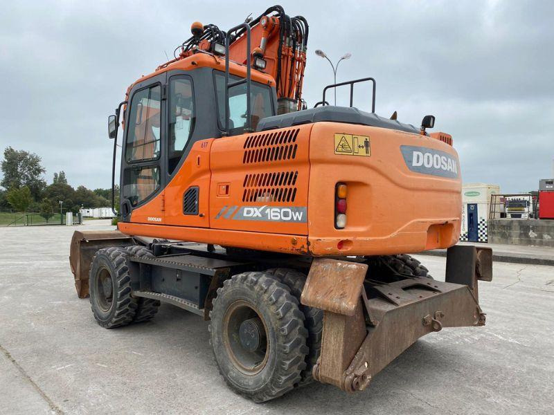 Doosan DX160 - Ratinis ekskavatorius: foto 3 Doosan DX160 - Ratinis ekskavatorius: foto 3