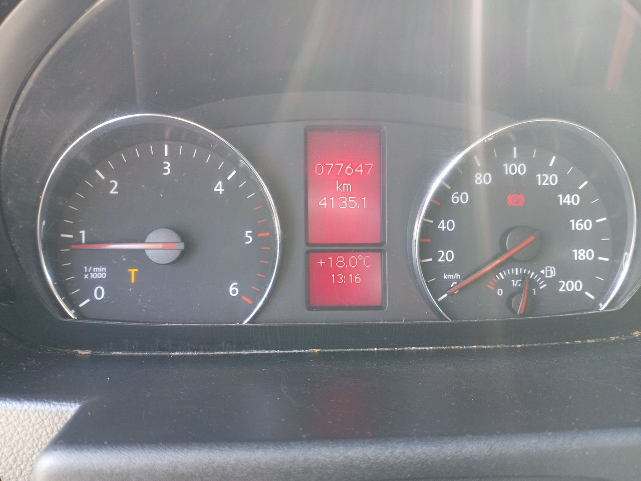 Volkswagen Crafter 50 Koffer 2.0 TDI LR 120 kW Diesel - Furgonas su krovinių dėže: foto 4 Volkswagen Crafter 50 Koffer 2.0 TDI LR 120 kW Diesel - Furgonas su krovinių dėže: foto 4