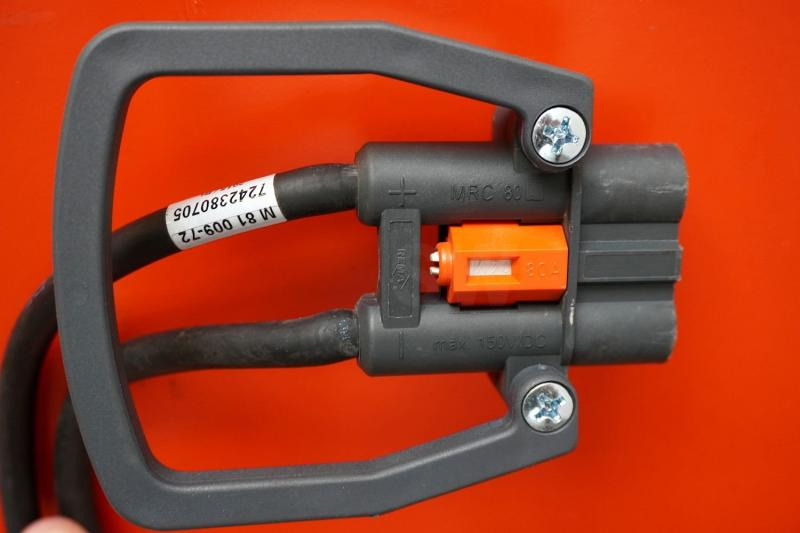 GRUMA 24 Volt 2 PzS 250 Ah - Akumuliatorius - Krovimo technika: foto 4 GRUMA 24 Volt 2 PzS 250 Ah - Akumuliatorius - Krovimo technika: foto 4