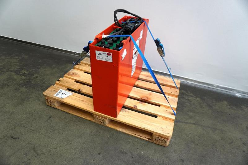 GRUMA 24 Volt 3 PzS 375 Ah - Akumuliatorius - Krovimo technika: foto 1 GRUMA 24 Volt 3 PzS 375 Ah - Akumuliatorius - Krovimo technika: foto 1