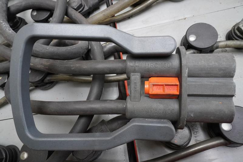 GRUMA 48 Volt 5 PzS 775 Ah - Akumuliatorius - Krovimo technika: foto 4 GRUMA 48 Volt 5 PzS 775 Ah - Akumuliatorius - Krovimo technika: foto 4