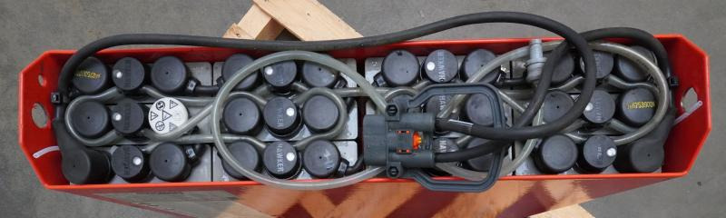 HAWKER 24 Volt 2 PzB 200 Ah - Akumuliatorius - Krovimo technika: foto 3 HAWKER 24 Volt 2 PzB 200 Ah - Akumuliatorius - Krovimo technika: foto 3