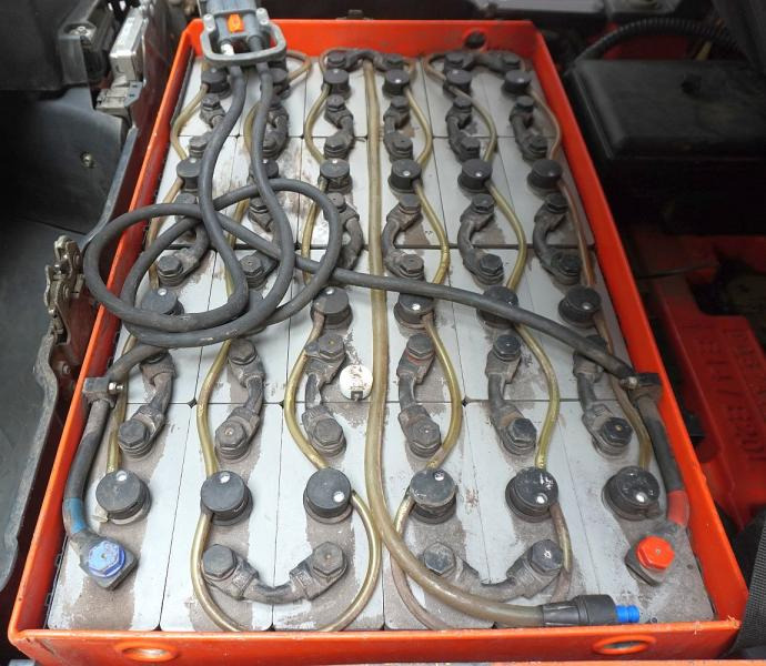 Linde E 14 EVO 386-02 - Elektrinis krautuvas: foto 5 Linde E 14 EVO 386-02 - Elektrinis krautuvas: foto 5