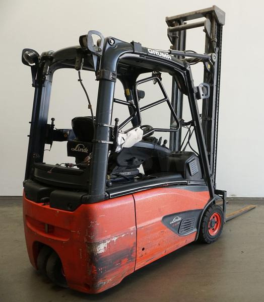 Linde E 16 EVO 386-02 - Elektrinis krautuvas: foto 2 Linde E 16 EVO 386-02 - Elektrinis krautuvas: foto 2