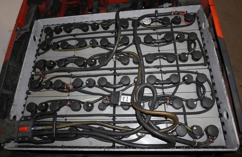 Linde E 16 PH EVO 386-02 - Elektrinis krautuvas: foto 5 Linde E 16 PH EVO 386-02 - Elektrinis krautuvas: foto 5