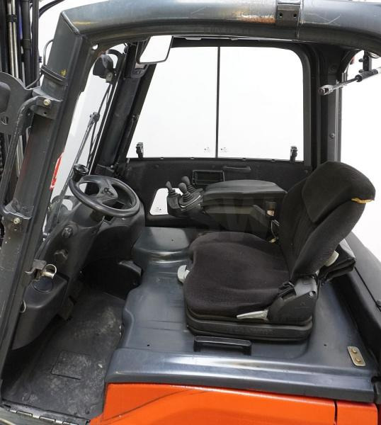 Linde E 18 L 386 - Elektrinis krautuvas: foto 3 Linde E 18 L 386 - Elektrinis krautuvas: foto 3