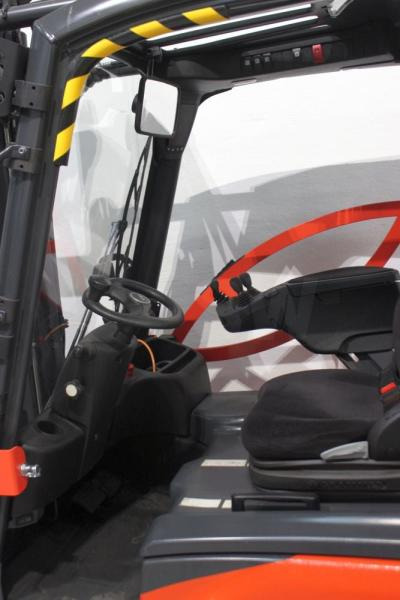 Linde E 18 L EVO 386-02 - Elektrinis krautuvas: foto 4 Linde E 18 L EVO 386-02 - Elektrinis krautuvas: foto 4