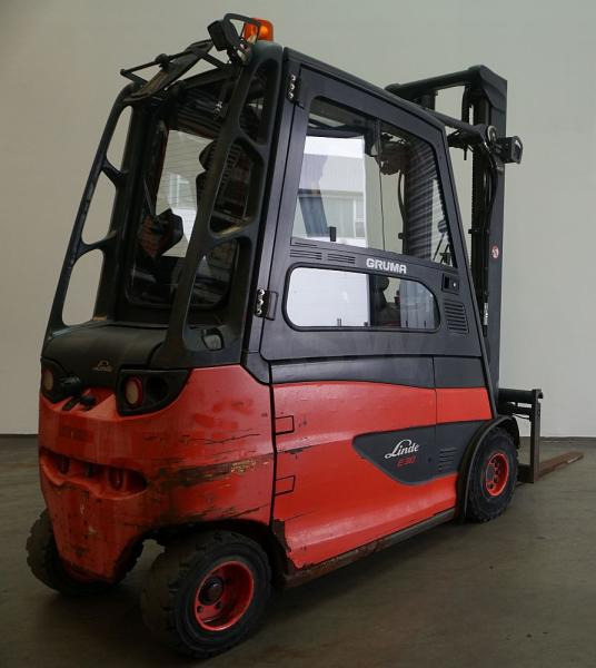 Linde E 30/600 HL 387 - Elektrinis krautuvas: foto 2 Linde E 30/600 HL 387 - Elektrinis krautuvas: foto 2
