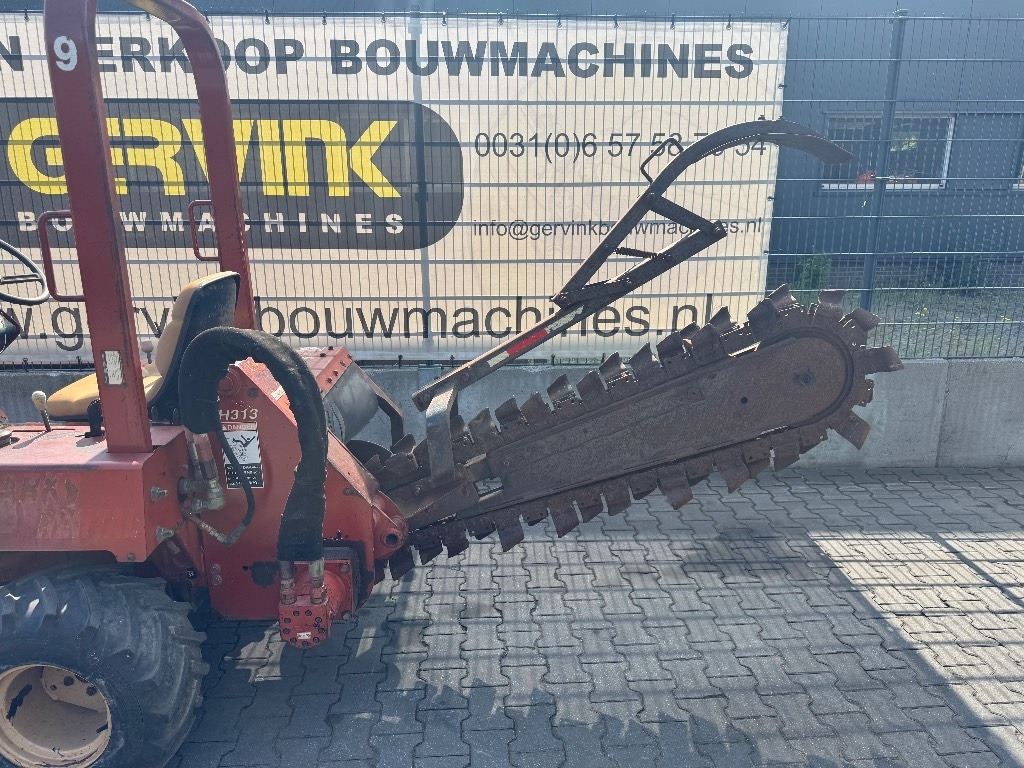 Ditch Witch 3700 DD - Grioviakasė: foto 4 Ditch Witch 3700 DD - Grioviakasė: foto 4