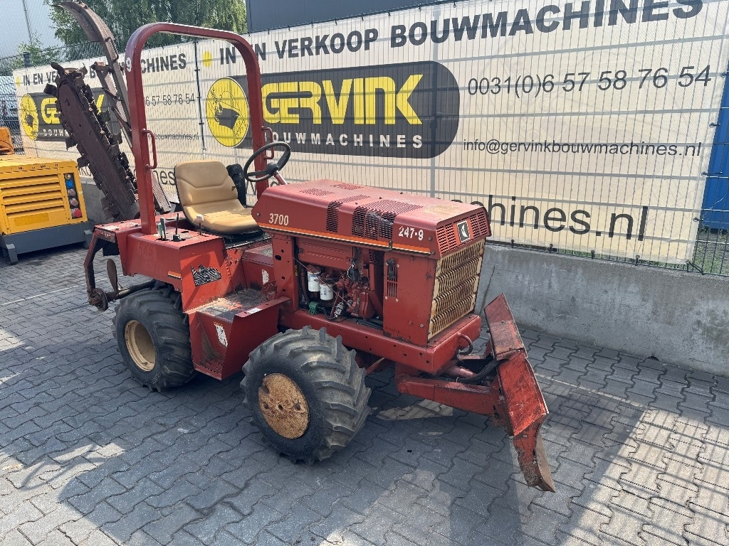 Ditch Witch 3700 DD - Grioviakasė: foto 1 Ditch Witch 3700 DD - Grioviakasė: foto 1