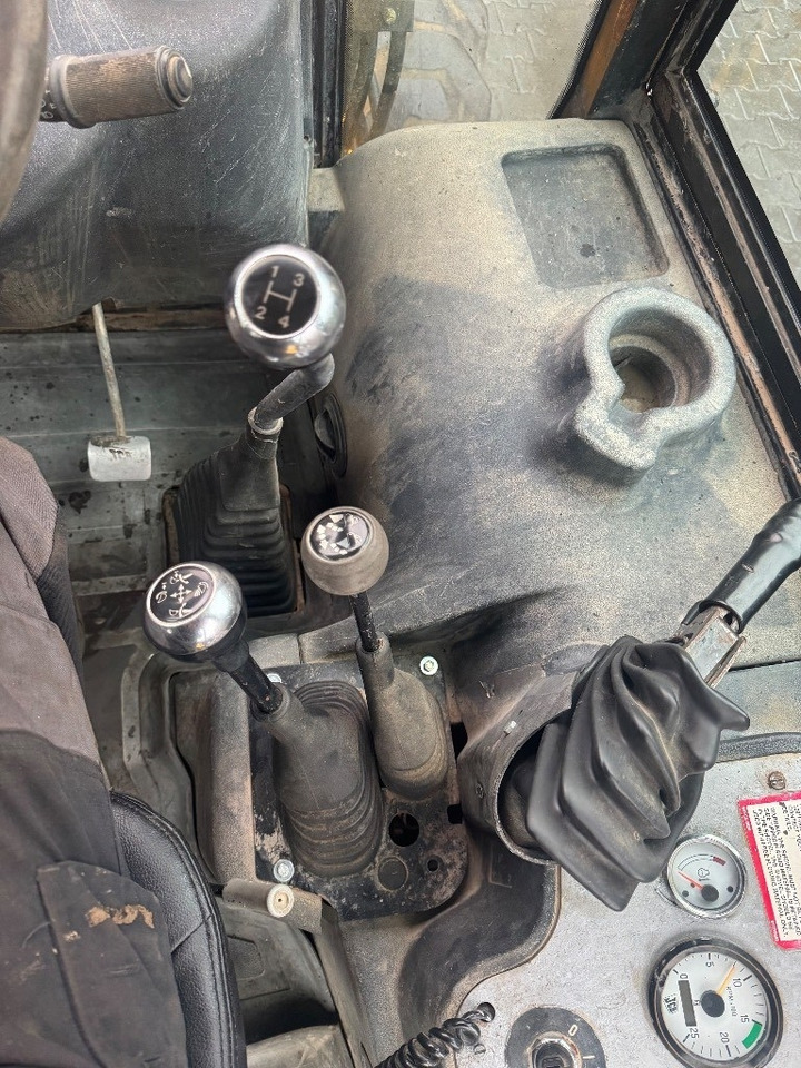 JCB 2 CX Airmaster - Ratinis krautuvas: foto 3 JCB 2 CX Airmaster - Ratinis krautuvas: foto 3