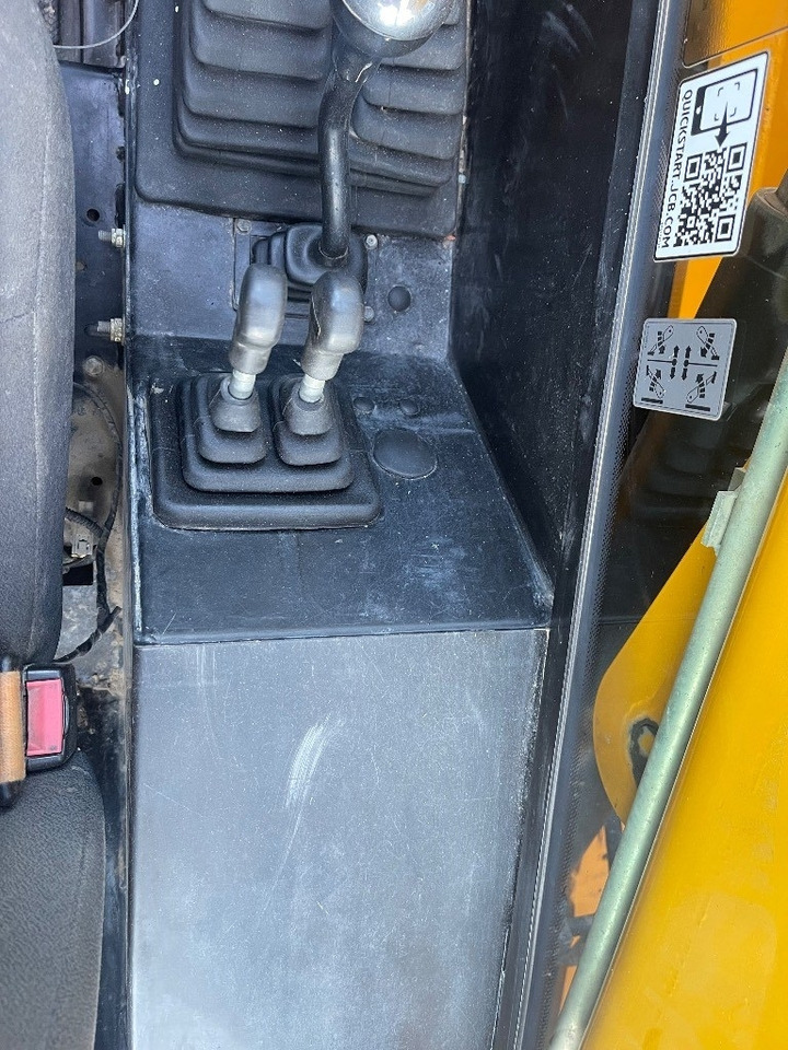 Teleskopinis krautuvas JCB 533-105: foto 10