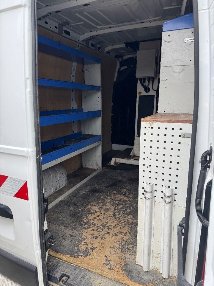 Autobokštelio Renault KL 32: foto 19