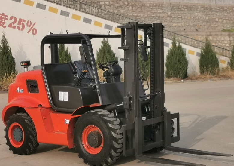 QINGDAO PROMISING 3T 4WD Rough Terrain Forklift CPCD30 - Krautuvas-visureigis: foto 1 QINGDAO PROMISING 3T 4WD Rough Terrain Forklift CPCD30 - Krautuvas-visureigis: foto 1