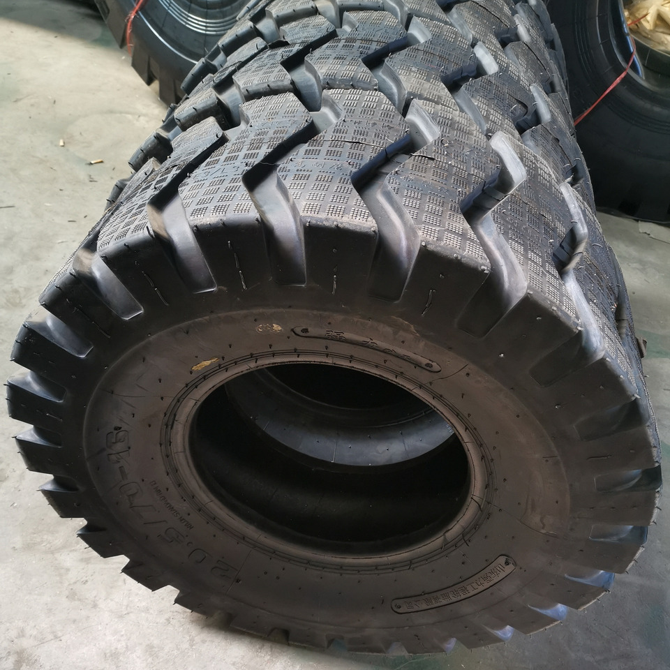 Qingdao Promising 20.5/70-16 Pneumatic Tyre Assembly for China Loader - Padanga - Ratinis krautuvas: foto 2 Qingdao Promising 20.5/70-16 Pneumatic Tyre Assembly for China Loader - Padanga - Ratinis krautuvas: foto 2
