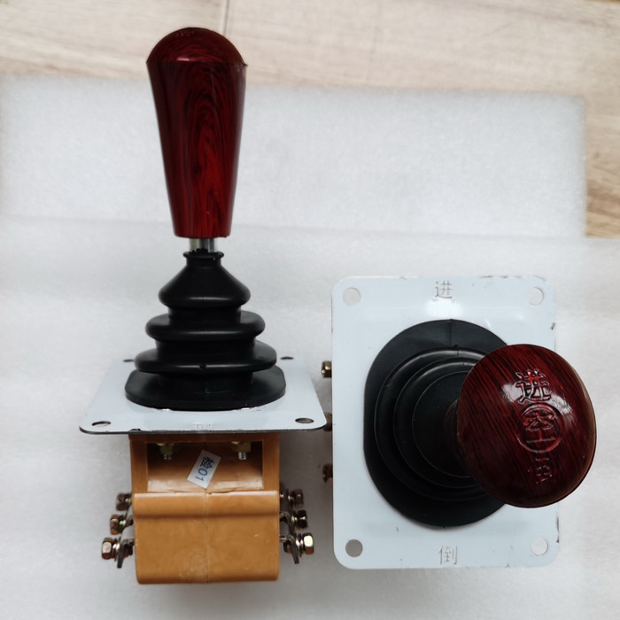 Qingdao Promising FLAND EL45 Electric Wheel Loader Forward Reverse Toggle Switch - Pavarų svirtis - Ratinis krautuvas: foto 2 Qingdao Promising FLAND EL45 Electric Wheel Loader Forward Reverse Toggle Switch - Pavarų svirtis - Ratinis krautuvas: foto 2