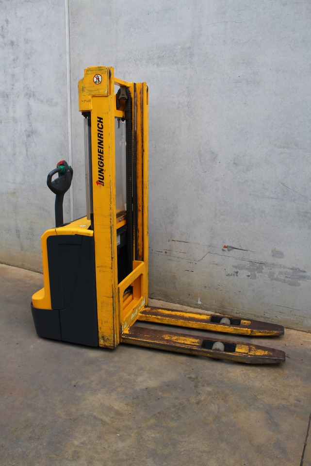 Jungheinrich EJC 212 330 ZT - Keltuvas: foto 4 Jungheinrich EJC 212 330 ZT - Keltuvas: foto 4