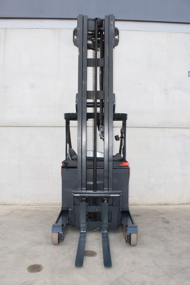 Linde R16HD - Krautuvas su šakėmis: foto 5 Linde R16HD - Krautuvas su šakėmis: foto 5