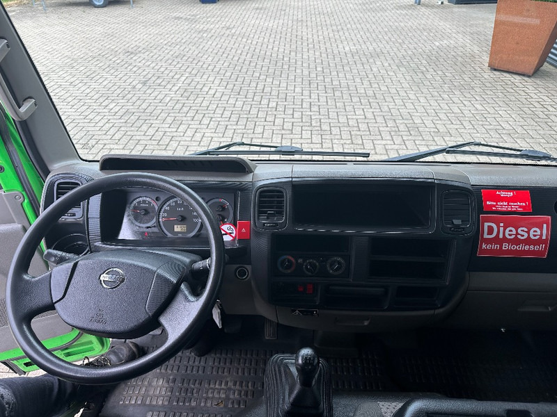 Palfinger P 260 B op Nissan Cabstar - Autobokštelio: foto 2 Palfinger P 260 B op Nissan Cabstar - Autobokštelio: foto 2