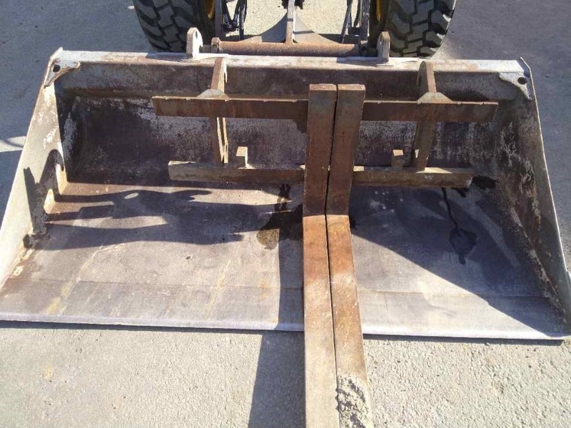 Volvo L 35 G - Ratinis krautuvas: foto 5 Volvo L 35 G - Ratinis krautuvas: foto 5