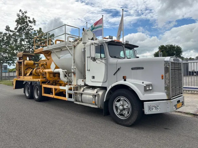 Freightliner 3 AXLE RIGID BODY chassis cabine (levering excl. opbouw) - Važiuoklės sunkvežimis: foto 3 Freightliner 3 AXLE RIGID BODY chassis cabine (levering excl. opbouw) - Važiuoklės sunkvežimis: foto 3