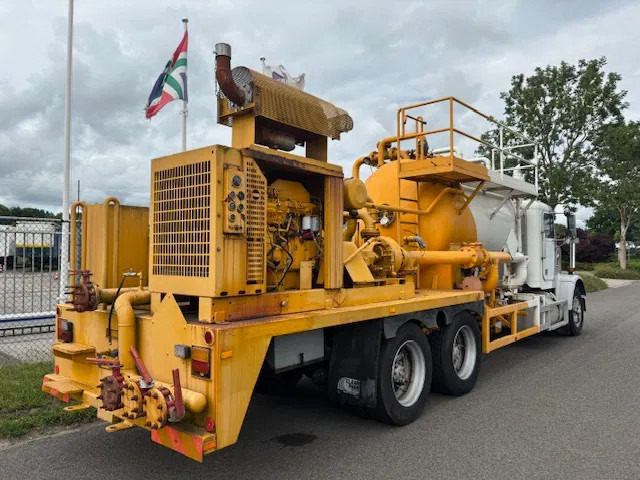 Freightliner 3 AXLE RIGID BODY chassis cabine (levering excl. opbouw) - Važiuoklės sunkvežimis: foto 4 Freightliner 3 AXLE RIGID BODY chassis cabine (levering excl. opbouw) - Važiuoklės sunkvežimis: foto 4