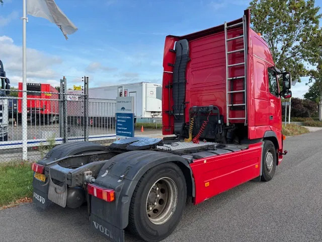 Volvo FH 12 480 Globe XL Euro 5 7B chassis tyres new - Vilkikas: foto 5 Volvo FH 12 480 Globe XL Euro 5 7B chassis tyres new - Vilkikas: foto 5