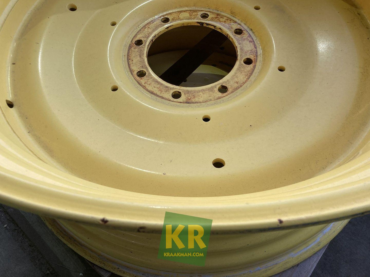 18 X 38 velg John Deere - Ratas - Žemės ūkio technika: foto 2 18 X 38 velg John Deere - Ratas - Žemės ūkio technika: foto 2
