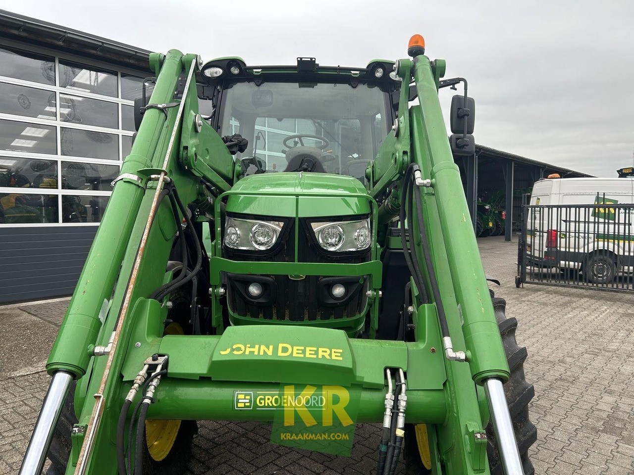 Traktorius 6110R John Deere: foto 7