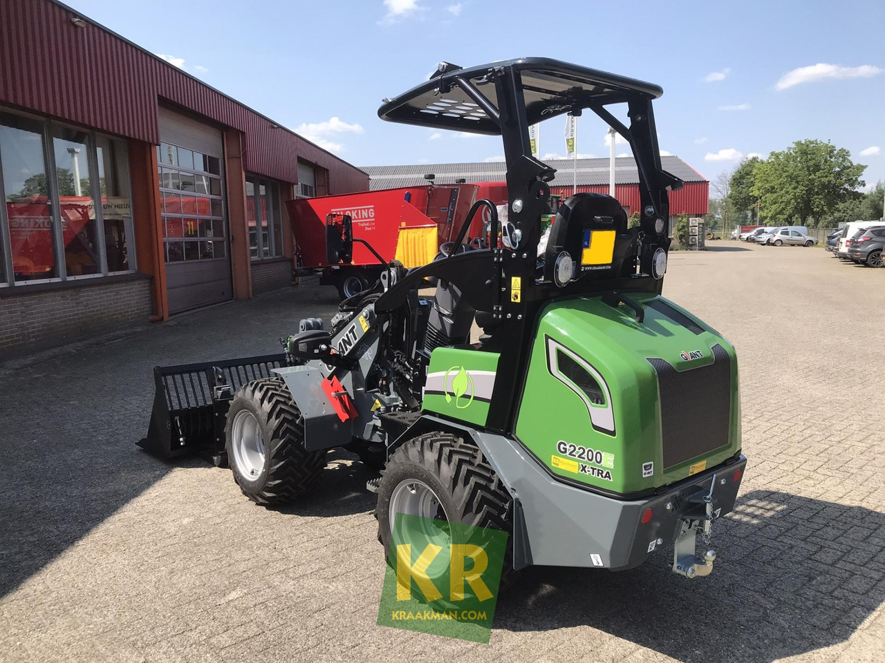 Giant G2200E - Šarnyrinis krautuvas: foto 4 Giant G2200E - Šarnyrinis krautuvas: foto 4
