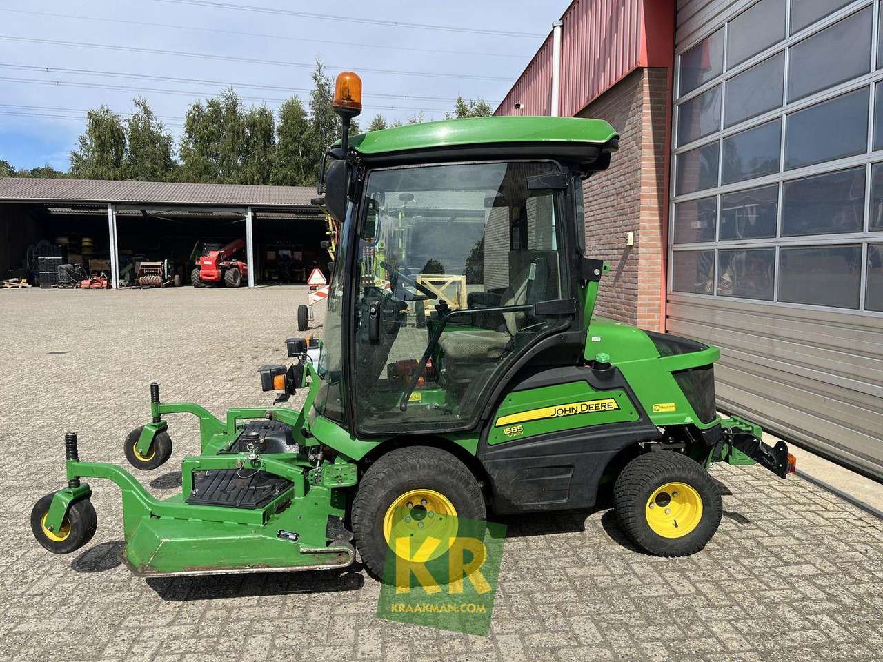 John Deere 1585 - Vejapjovė: foto 4 John Deere 1585 - Vejapjovė: foto 4