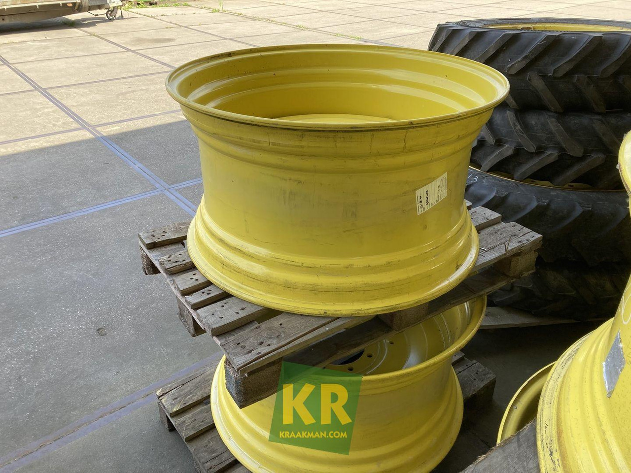 John Deere 16 X 24 velg - Ratlankis - Žemės ūkio technika: foto 3 John Deere 16 X 24 velg - Ratlankis - Žemės ūkio technika: foto 3