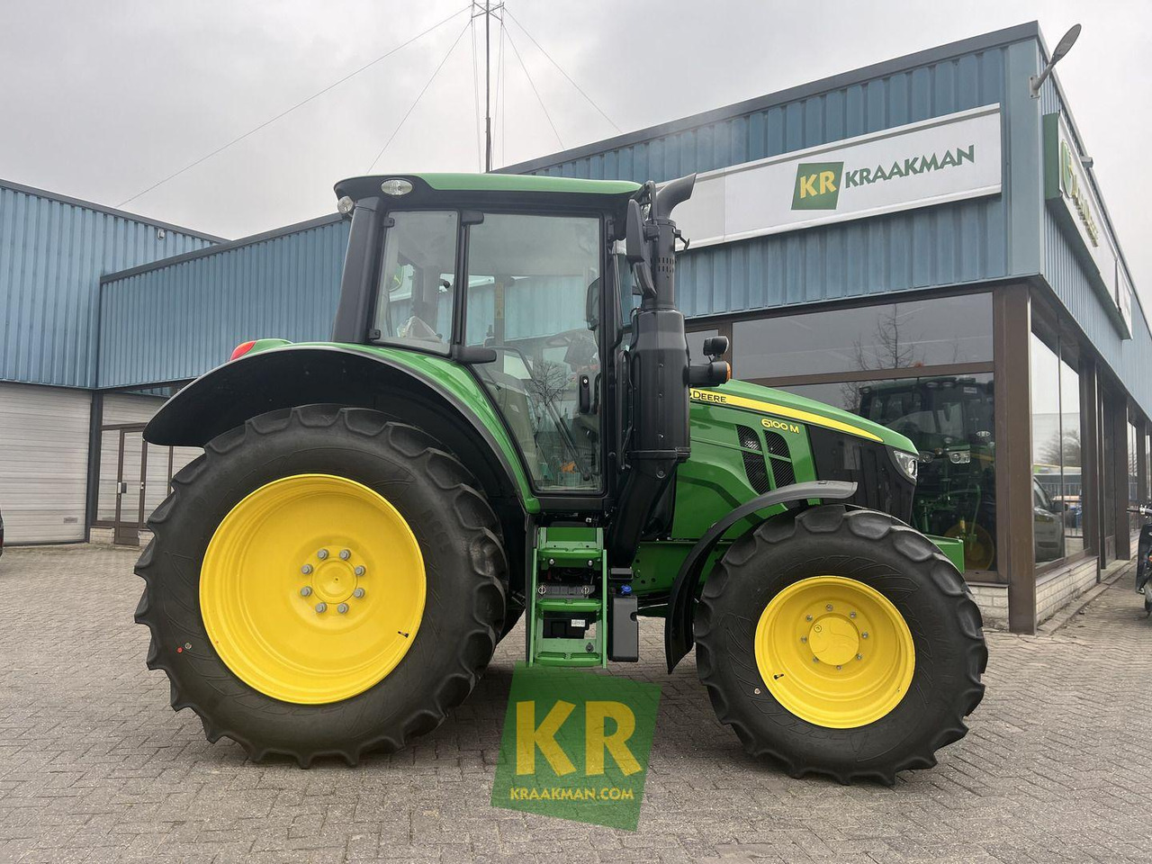 John Deere 6100M - Traktorius: foto 3 John Deere 6100M - Traktorius: foto 3