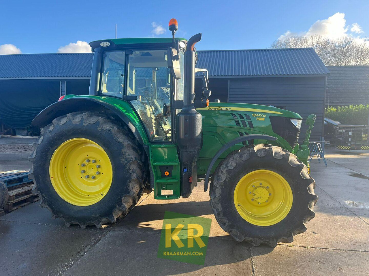 John Deere 6140M - Traktorius: foto 1 John Deere 6140M - Traktorius: foto 1