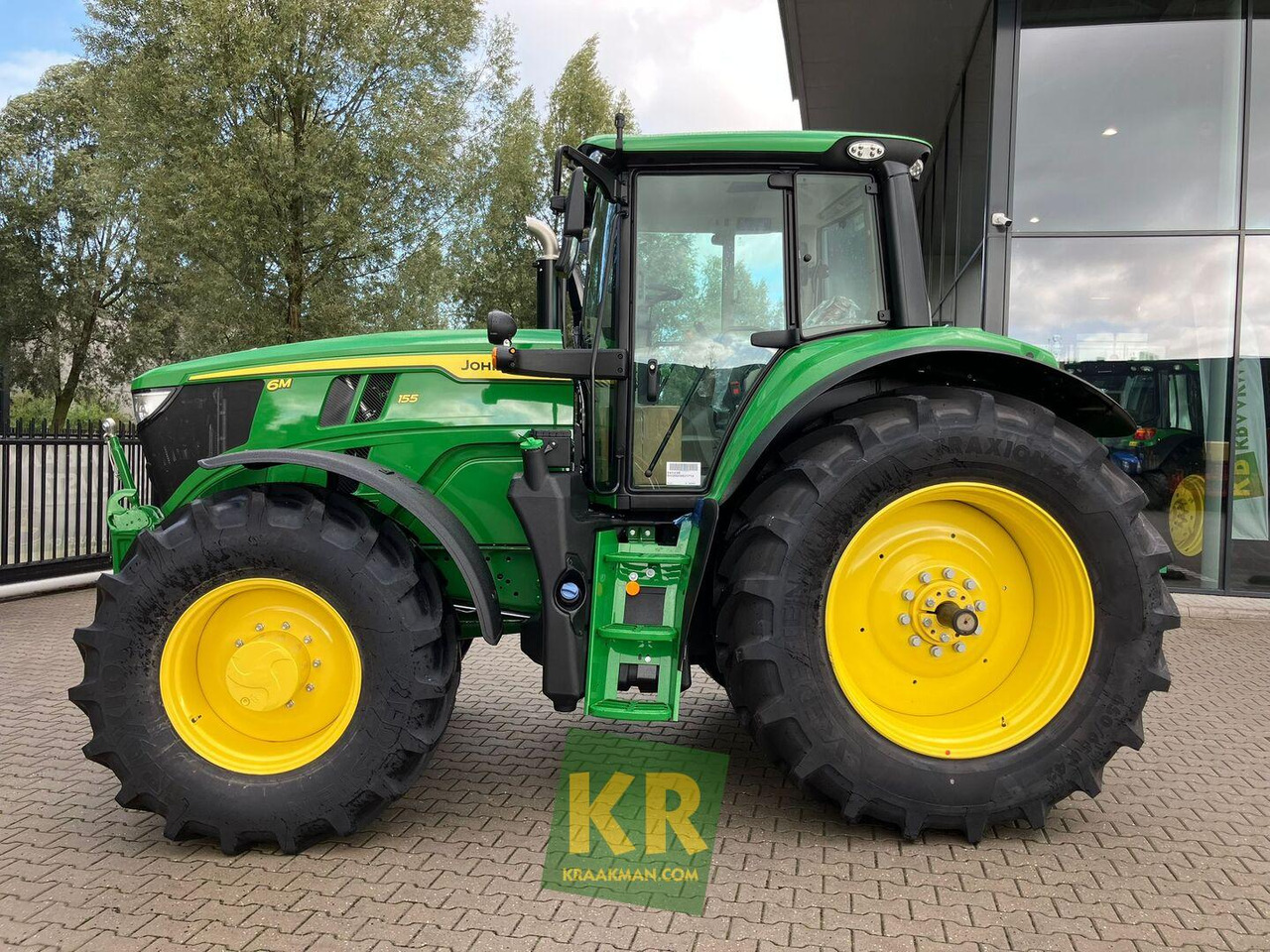John Deere 6M 155 - Traktorius: foto 2 John Deere 6M 155 - Traktorius: foto 2