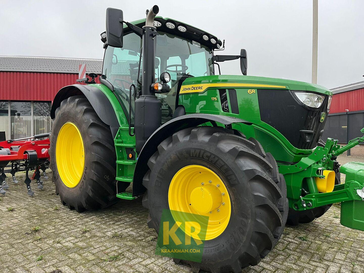 John Deere 6R 175 - Traktorius: foto 2 John Deere 6R 175 - Traktorius: foto 2