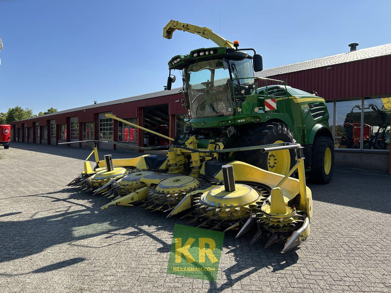 John Deere 8500 - Pašarų kombainas: foto 2 John Deere 8500 - Pašarų kombainas: foto 2