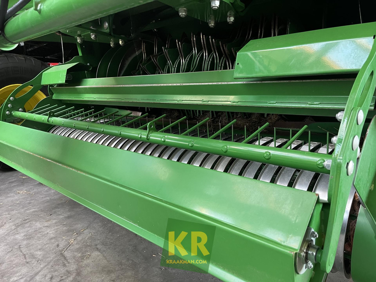 John Deere L624 - Stačiakampių ryšulių presas: foto 5 John Deere L624 - Stačiakampių ryšulių presas: foto 5
