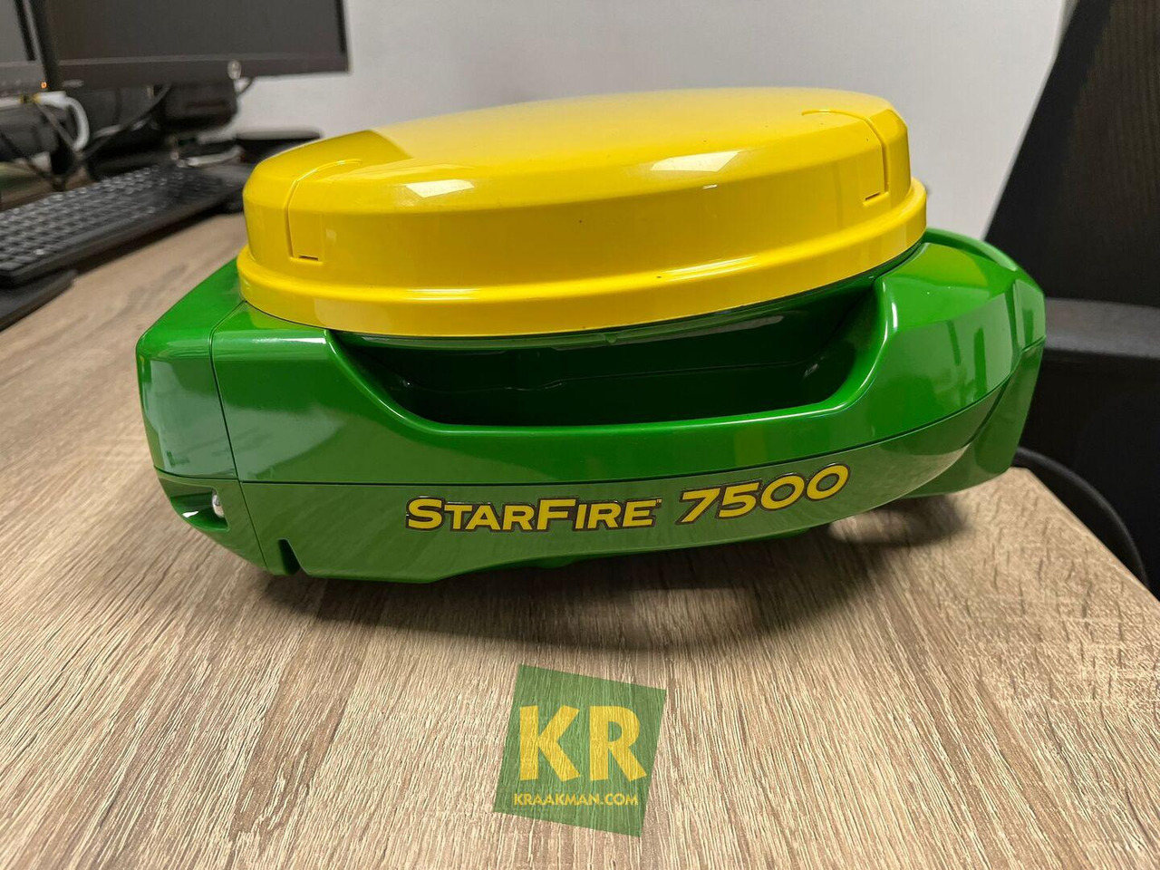 John Deere STARFIRE 7500 RECEIVER - Navigacijos sistema: foto 2 John Deere STARFIRE 7500 RECEIVER - Navigacijos sistema: foto 2