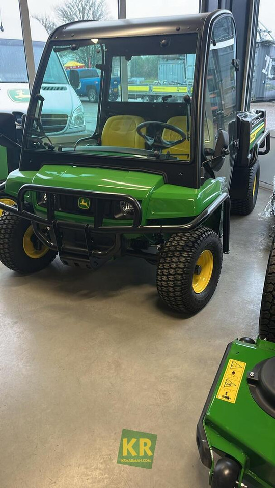 John Deere TE 4X2 - Keturratis: foto 1 John Deere TE 4X2 - Keturratis: foto 1