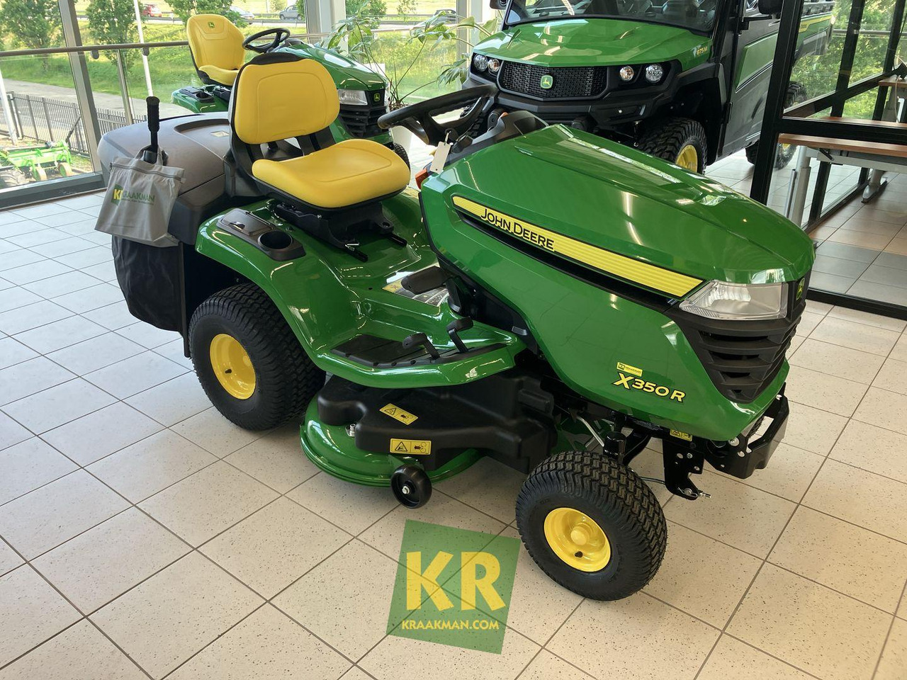 John Deere X350R - Vejapjovė: foto 2 John Deere X350R - Vejapjovė: foto 2