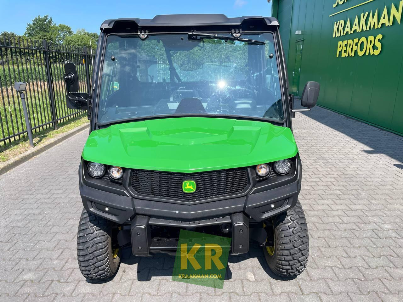 John Deere XUV 875M - Keturratis: foto 4 John Deere XUV 875M - Keturratis: foto 4
