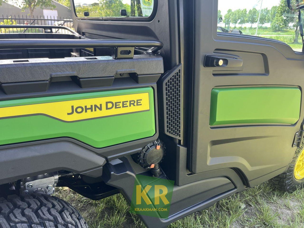 John Deere XUV875M - Keturratis: foto 4 John Deere XUV875M - Keturratis: foto 4