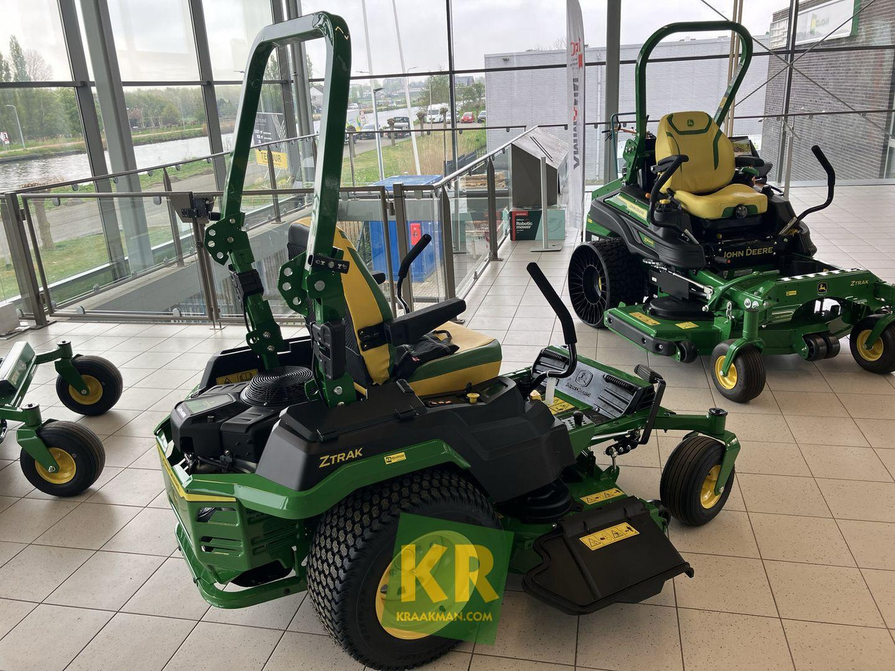 John Deere Z545R - Vejapjovė: foto 3 John Deere Z545R - Vejapjovė: foto 3