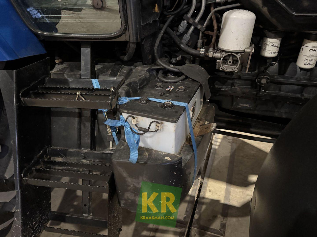 New Holland TM190 - Traktorius: foto 5 New Holland TM190 - Traktorius: foto 5
